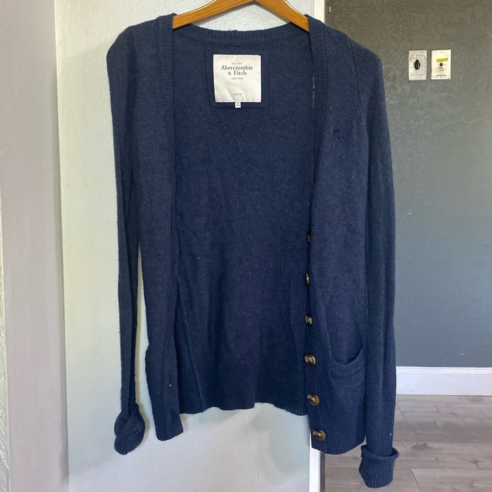 Abercrombie and Fitch women’s cardigan